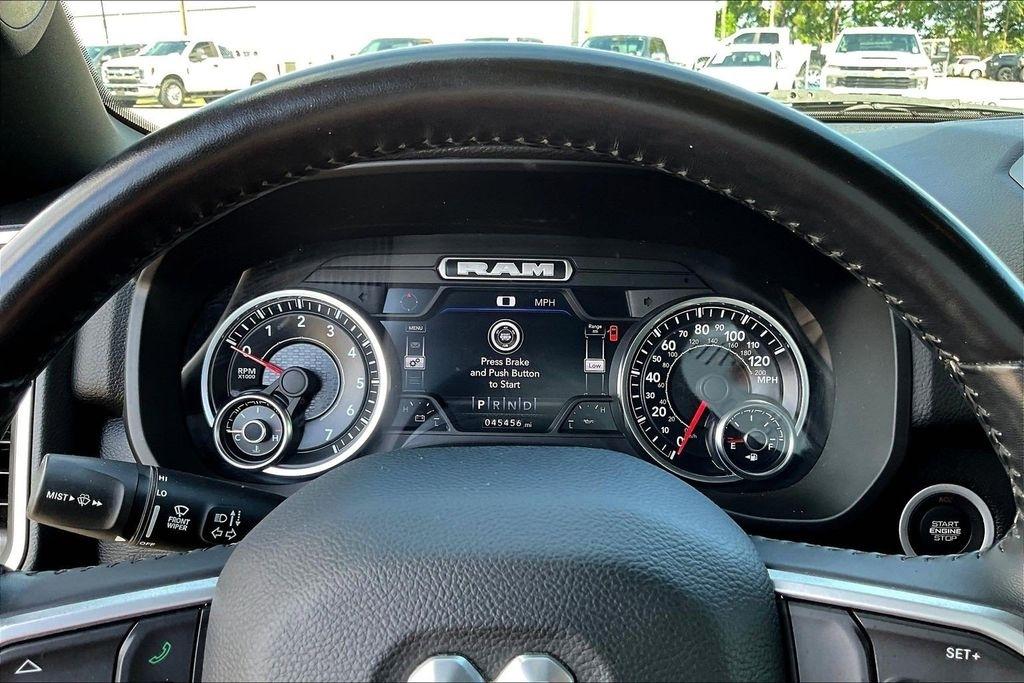 RAM 1500 Lone Star Crew Cab LB 4WD 2022