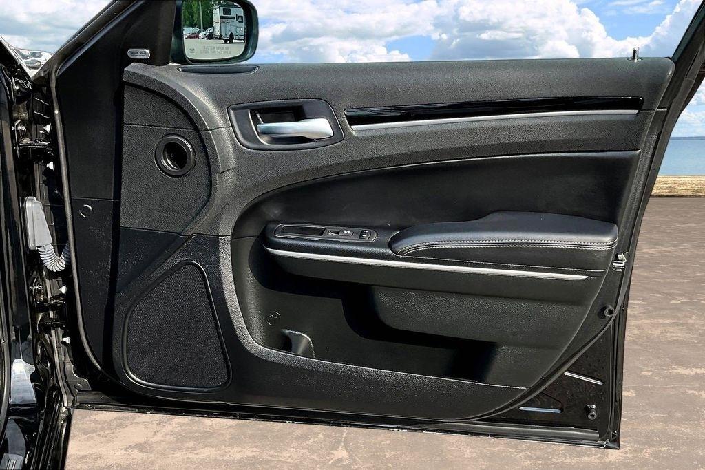 Chrysler 300 S V8 2023