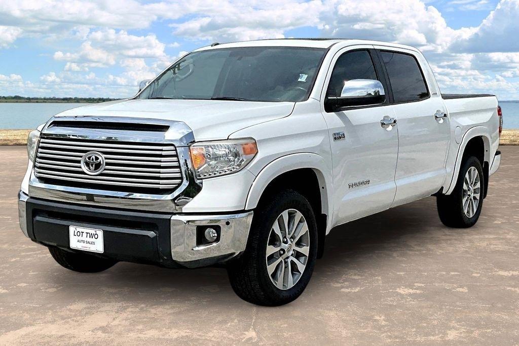 Toyota Tundra Limited 5.7L FFV CrewMax 4WD 2017