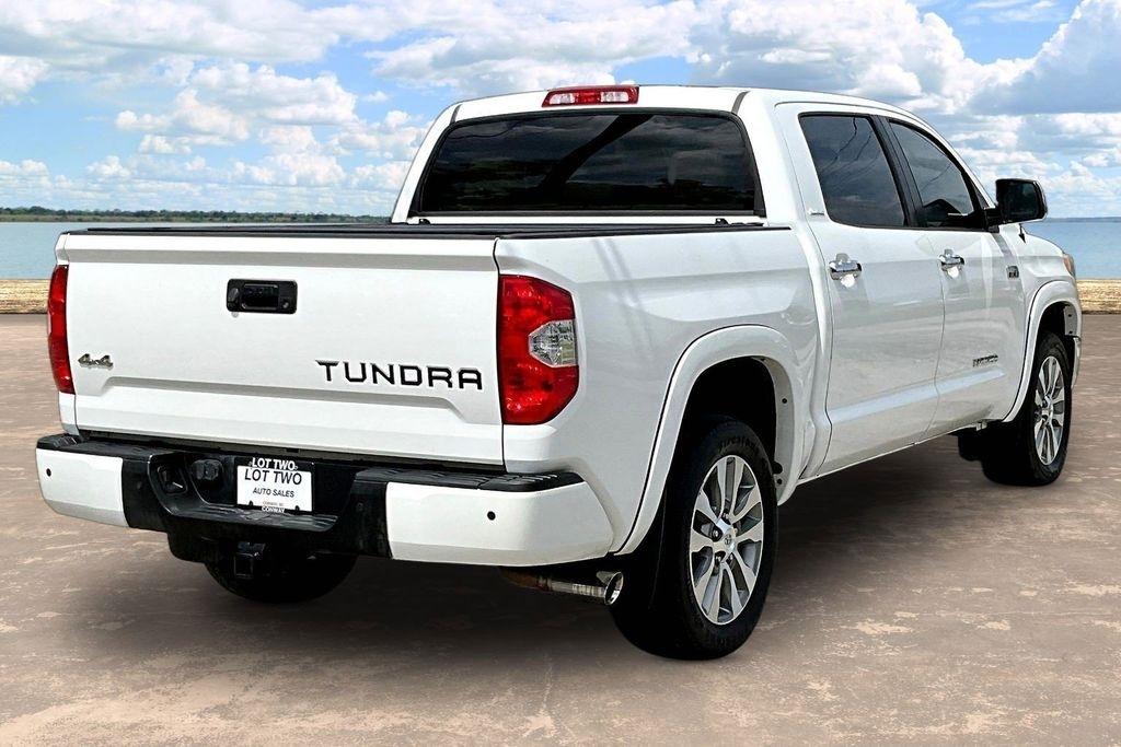 Toyota Tundra Limited 5.7L FFV CrewMax 4WD 2017
