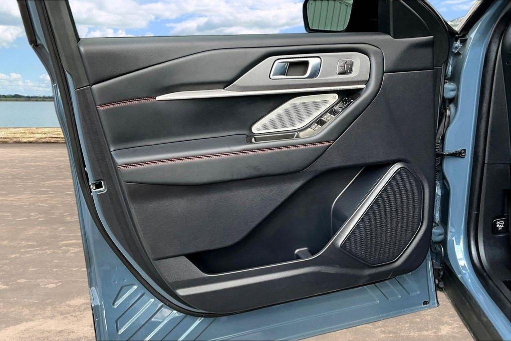 Ford Explorer ST AWD 2025