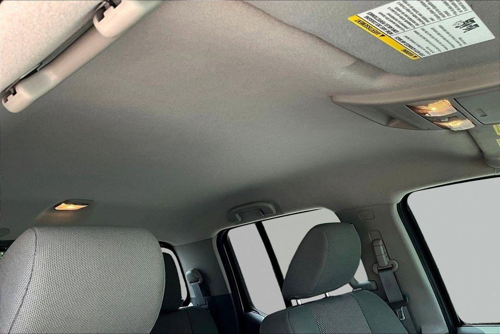 Nissan Frontier SV Crew Cab 4WD 2021
