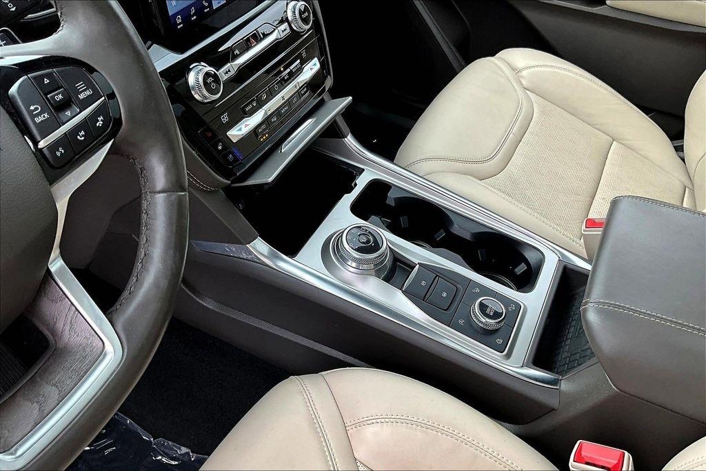 Ford Explorer Platinum AWD 2021