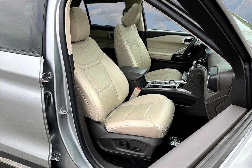 Ford Explorer Platinum AWD 2021