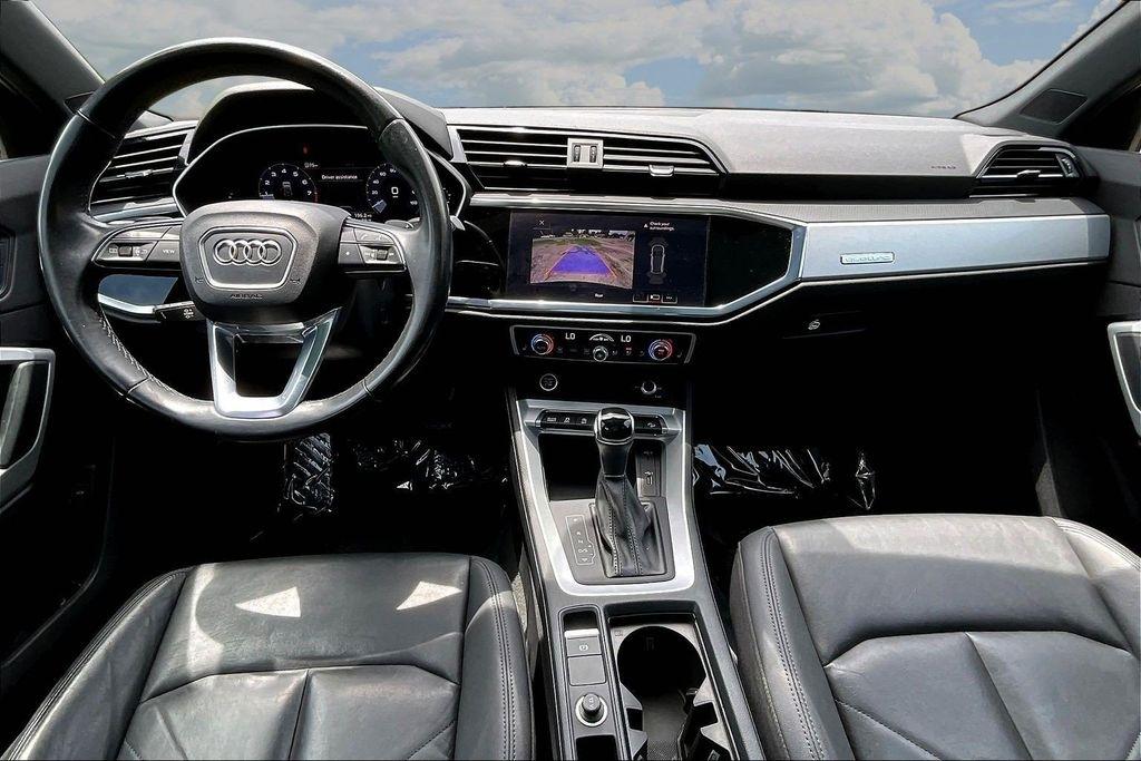 Audi Q3 S line Premium 45 TFSI quattro 2021