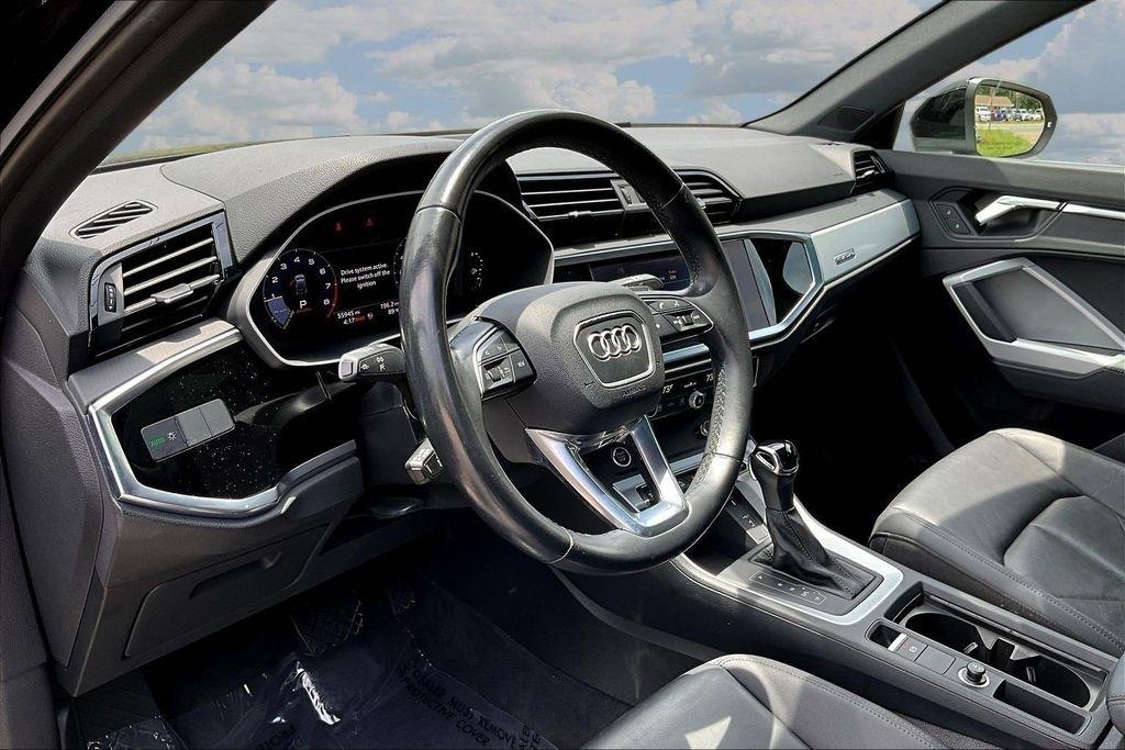 Audi Q3 S line Premium 45 TFSI quattro 2021