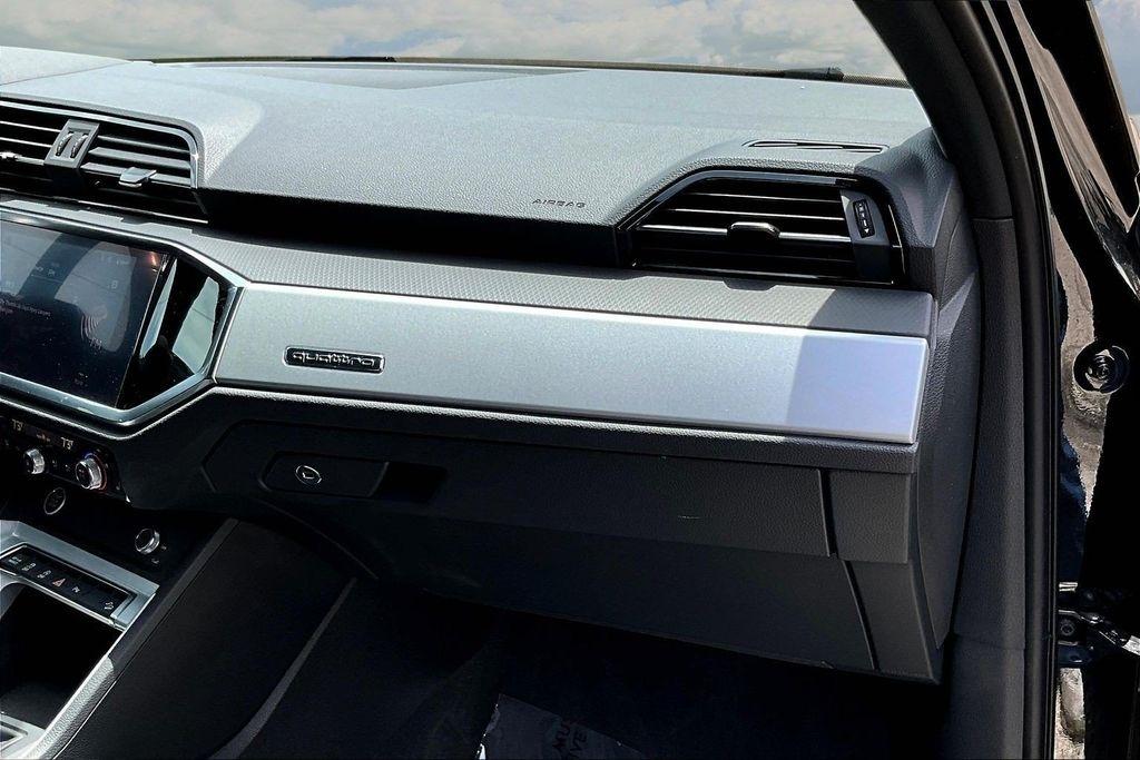 Audi Q3 S line Premium 45 TFSI quattro 2021