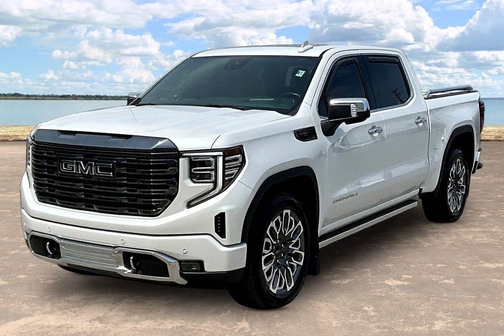 GMC Sierra 1500 Denali Ultimate Crew Cab 4WD 2023