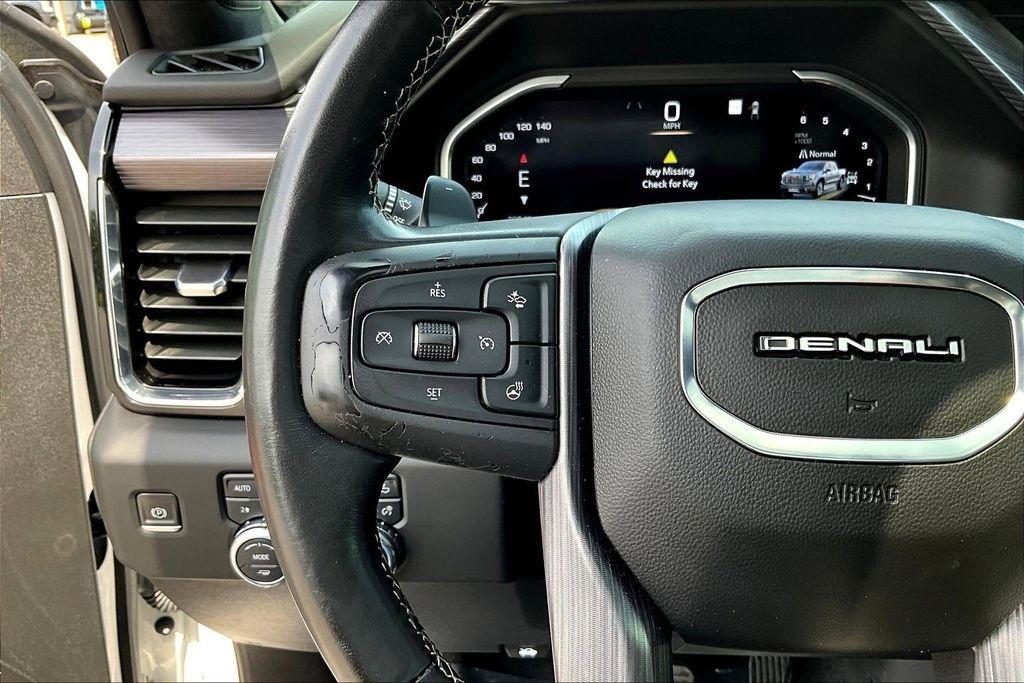 GMC Sierra 1500 Denali Ultimate Crew Cab 4WD 2023