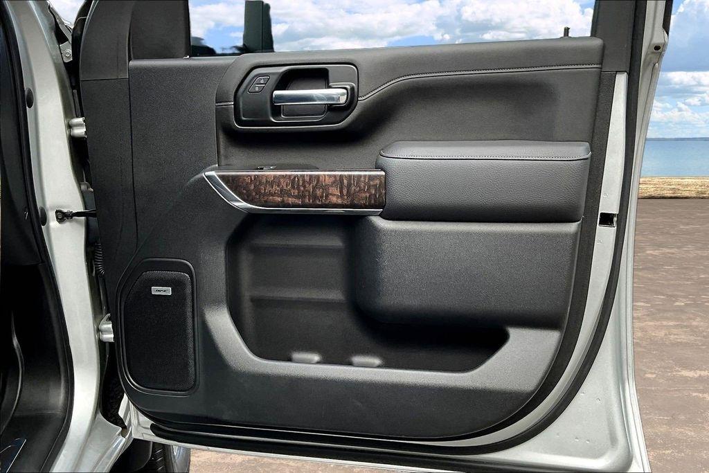 GMC Sierra 2500HD Denali Crew Cab 4WD 2020