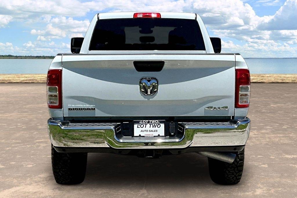 RAM 2500 Tradesman Crew Cab SWB 4WD 2024
