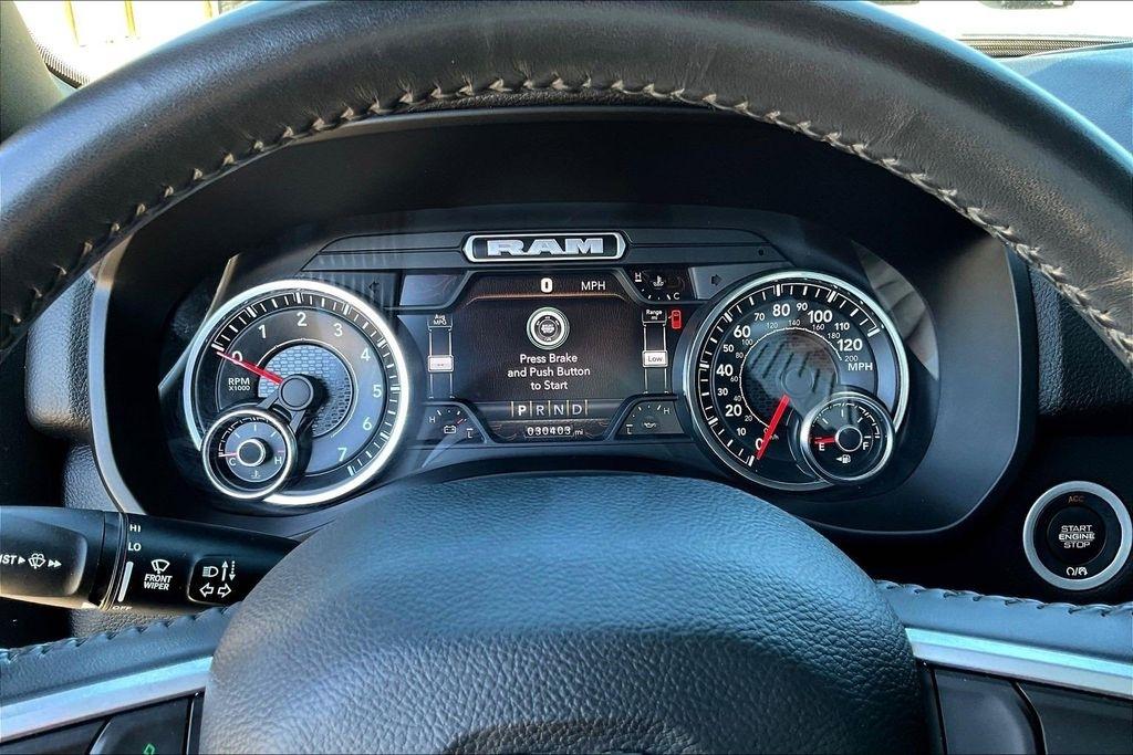 RAM 1500 Big Horn Crew Cab SWB 4WD 2022