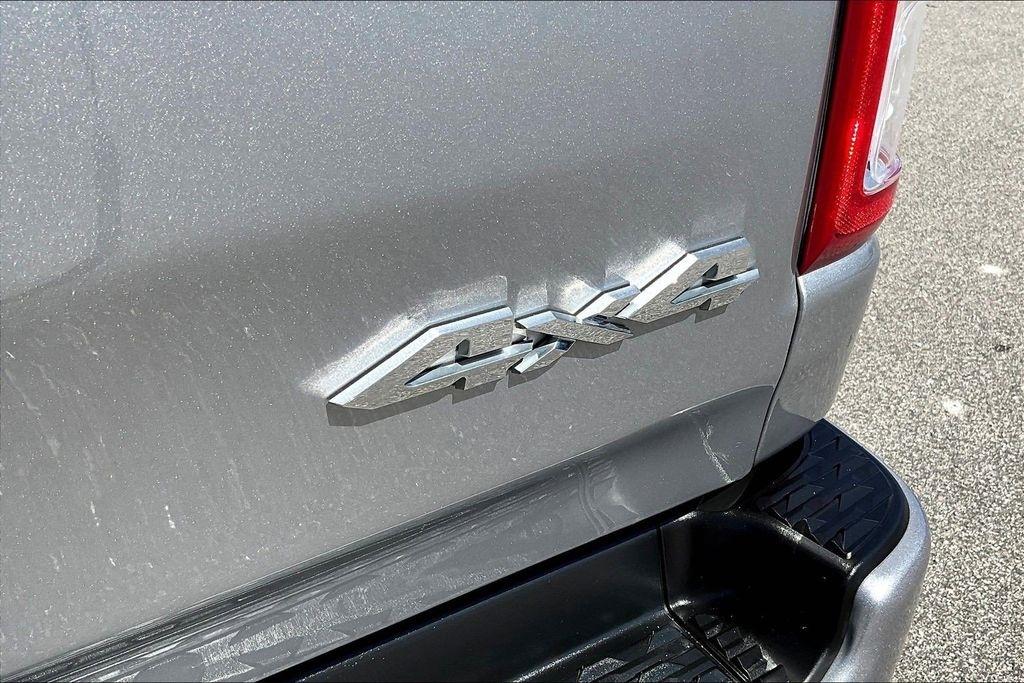 RAM 1500 Big Horn Crew Cab SWB 4WD 2022