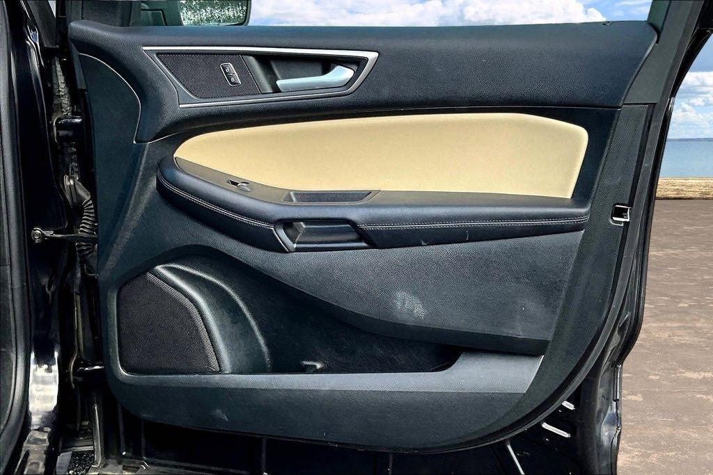 Ford Edge SEL AWD 2022