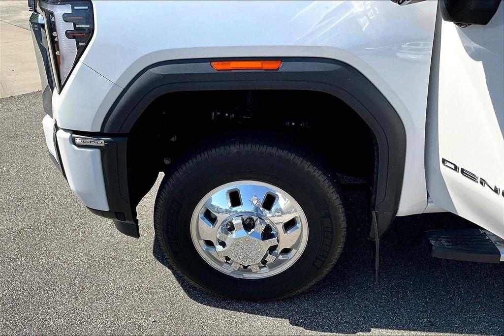 GMC Sierra 3500HD Denali Crew Cab 4WD 2024