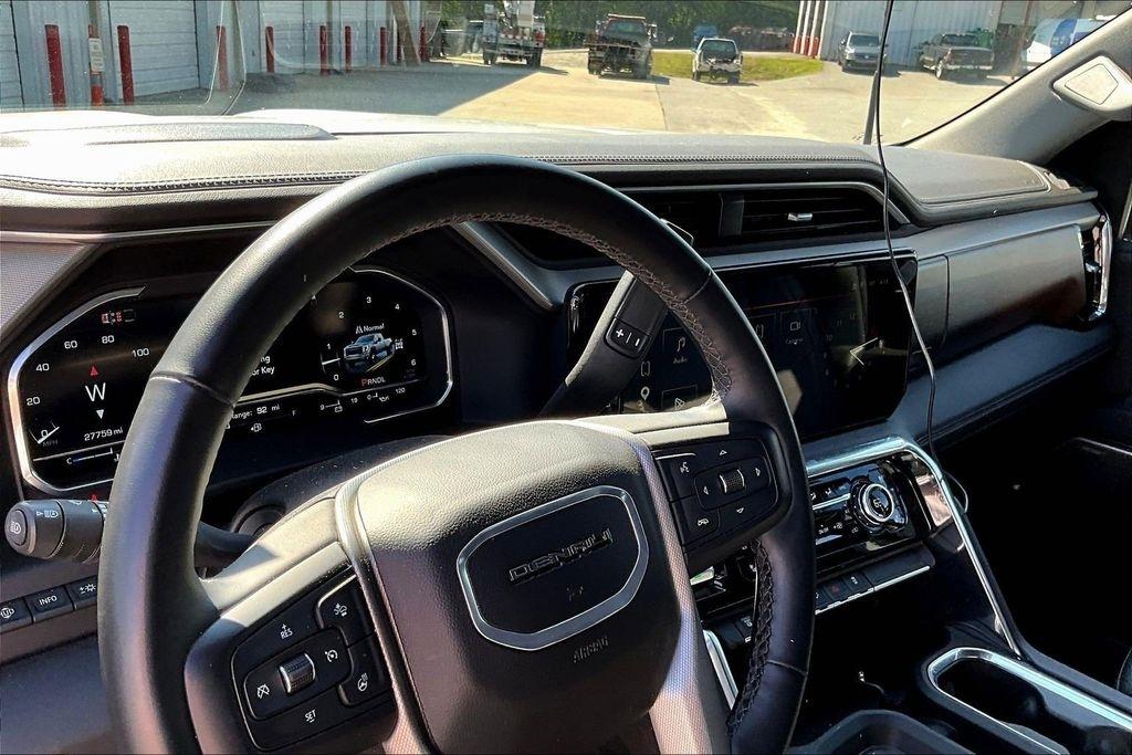 GMC Sierra 3500HD Denali Crew Cab 4WD 2024