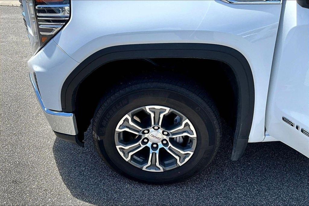 GMC Sierra 1500 SLT Crew Cab 4WD 2025