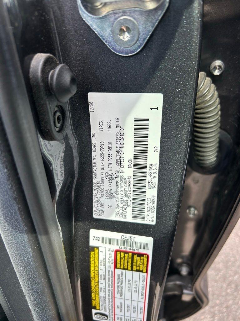 Toyota Tundra SR5 5.7L V8 CrewMax 4WD 2021