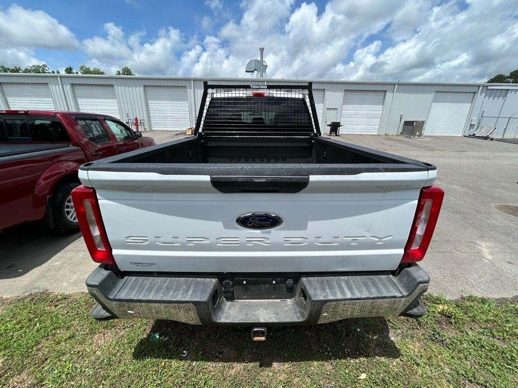 Ford F-250 SD XL Crew Cab 4WD 2024