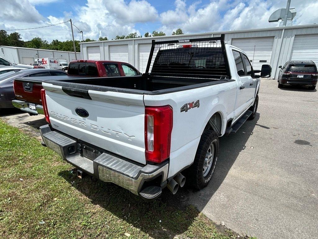 Ford F-250 SD XL Crew Cab 4WD 2024