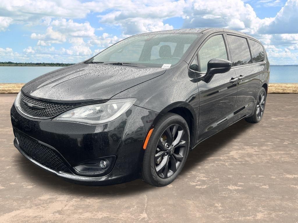 Chrysler Pacifica Touring Plus 2020
