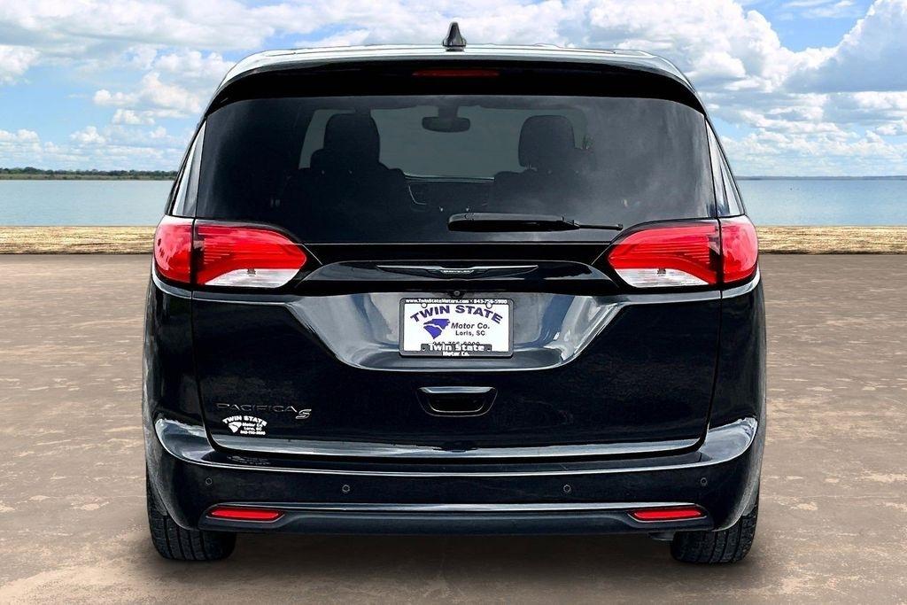Chrysler Pacifica Touring Plus 2020