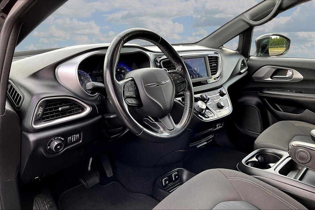Chrysler Pacifica Touring Plus 2020