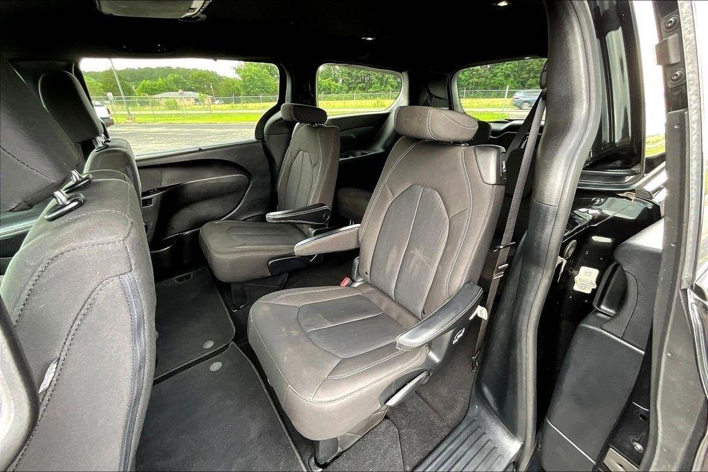 Chrysler Pacifica Touring Plus 2020