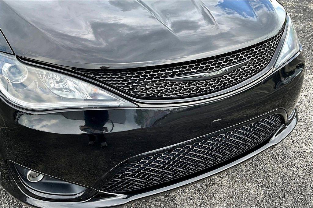 Chrysler Pacifica Touring Plus 2020