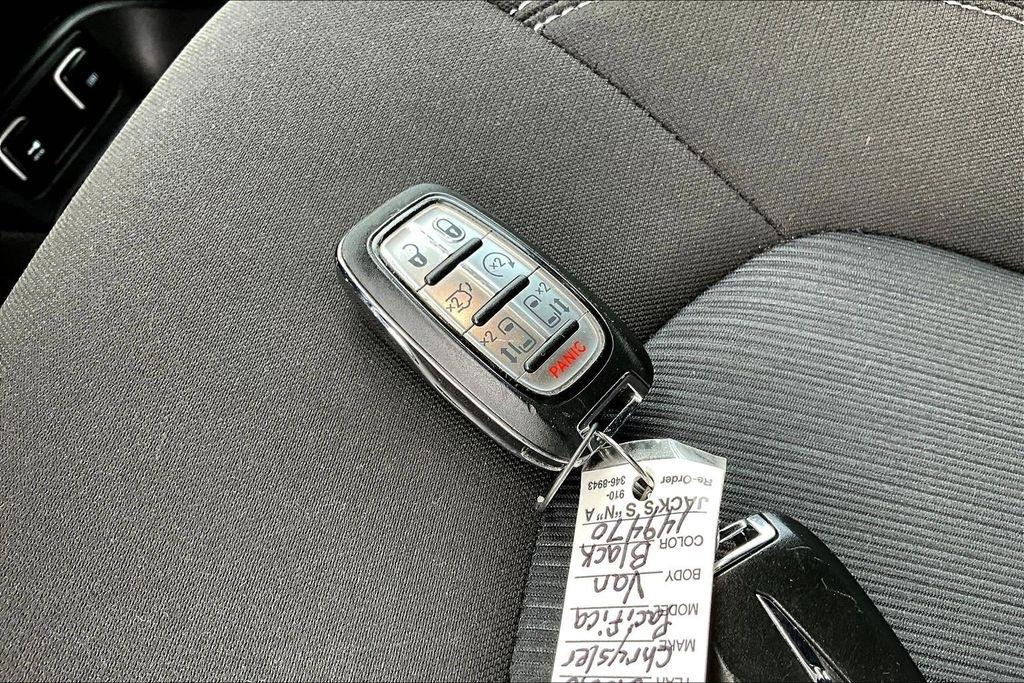 Chrysler Pacifica Touring Plus 2020
