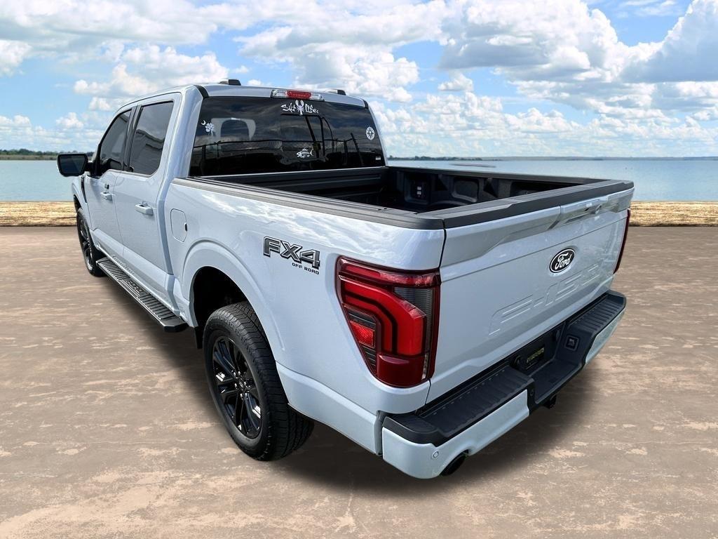 Ford F-150 Lariat SuperCrew 4WD 2025