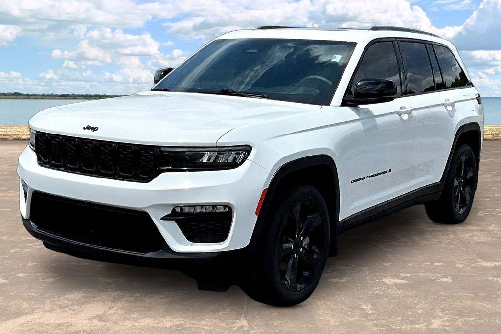 Jeep Grand Cherokee Limited 2WD 2025