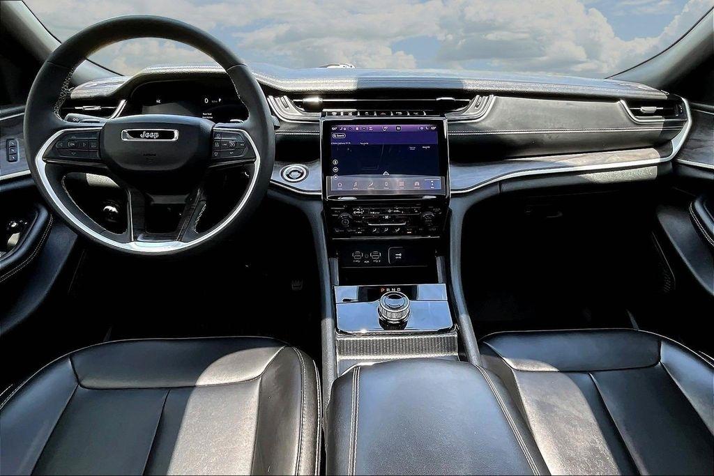 Jeep Grand Cherokee Limited 2WD 2025
