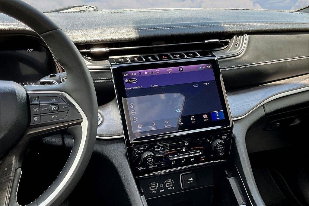 Jeep Grand Cherokee Limited 2WD 2025