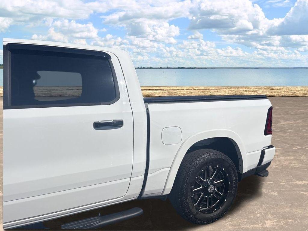 RAM 1500 Big Horn Crew Cab SWB 4WD 2025
