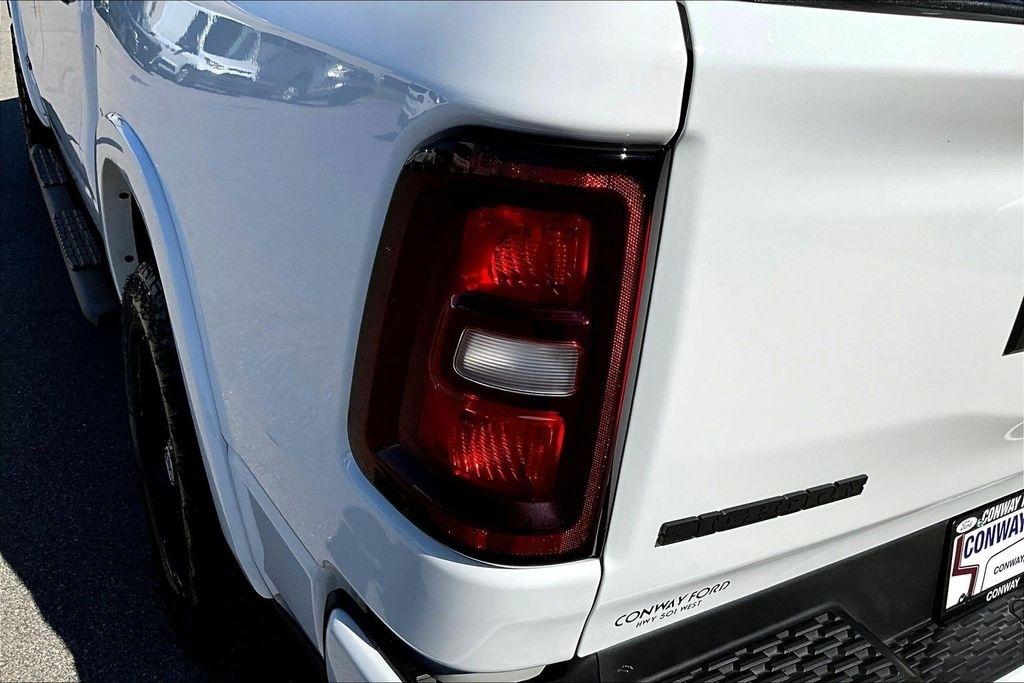 RAM 1500 Big Horn Crew Cab SWB 4WD 2025