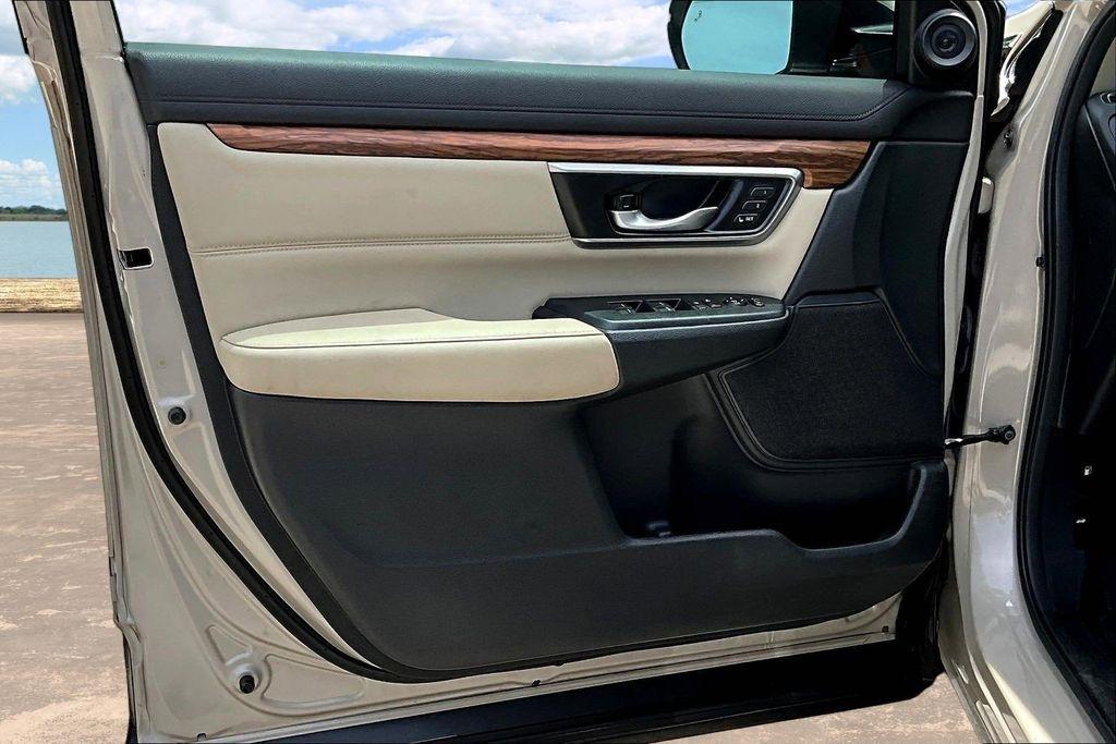 Honda CR-V Touring 2WD 2019