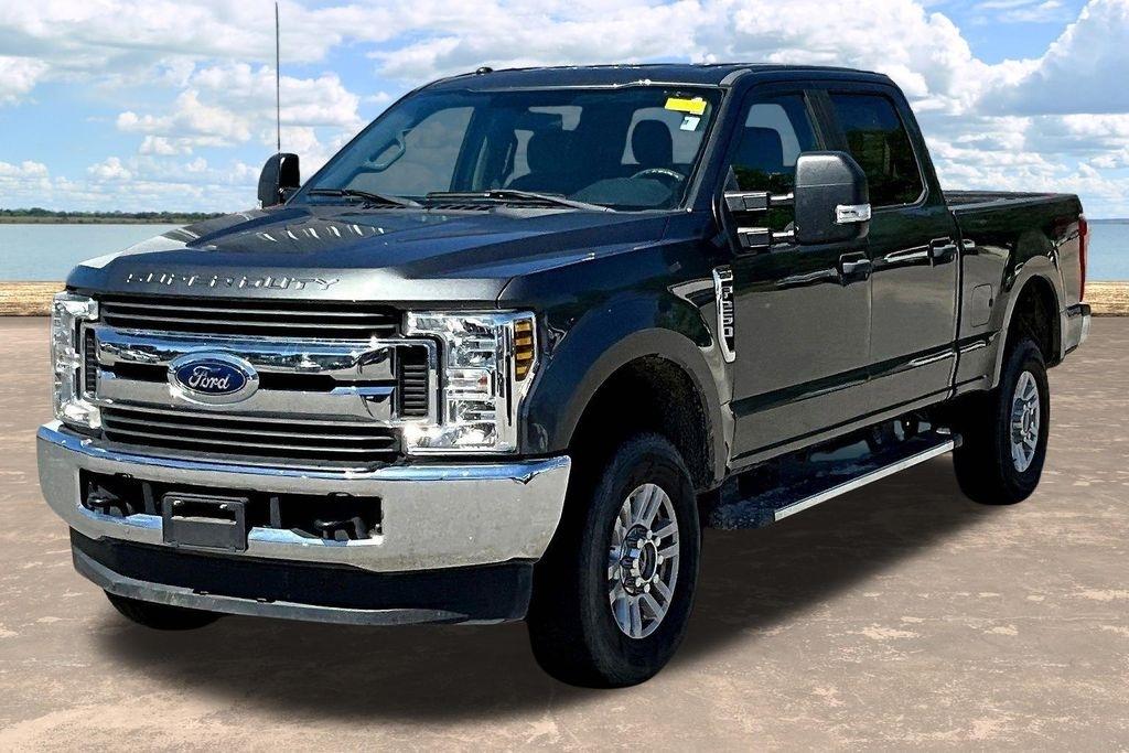 Ford F-250 SD XL Crew Cab 4WD 2018
