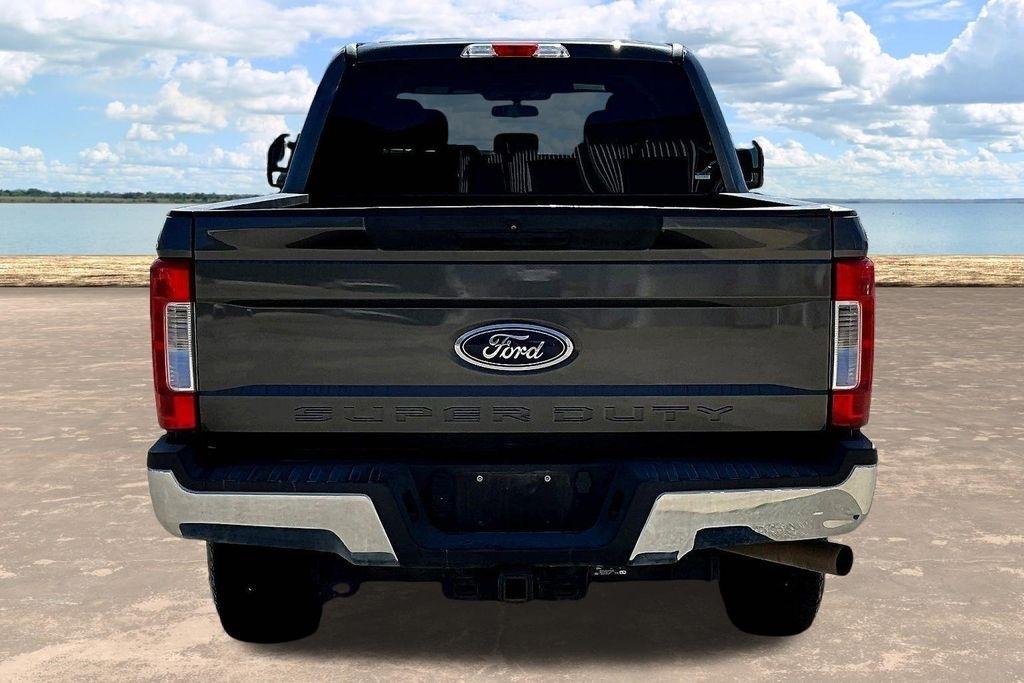 Ford F-250 SD XL Crew Cab 4WD 2018