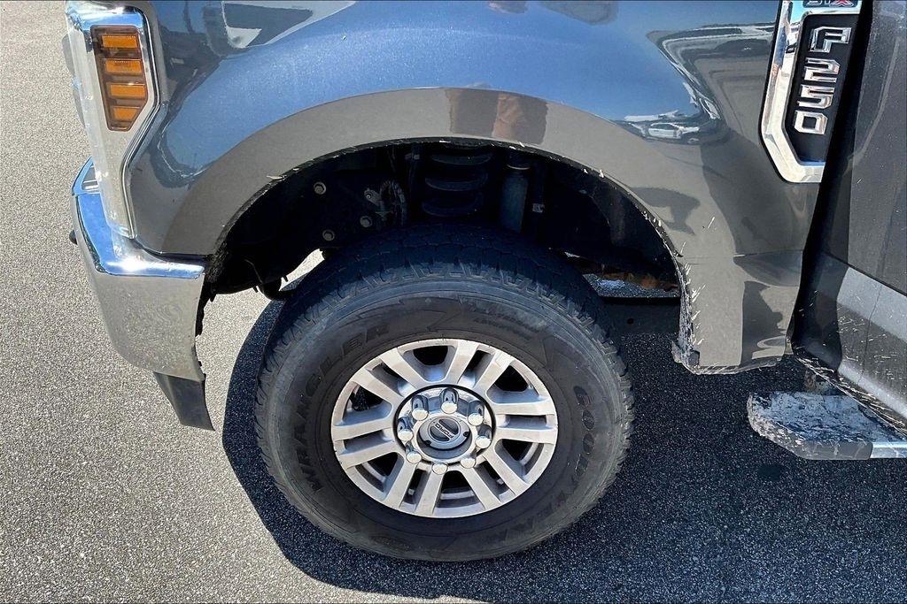 Ford F-250 SD XL Crew Cab 4WD 2018