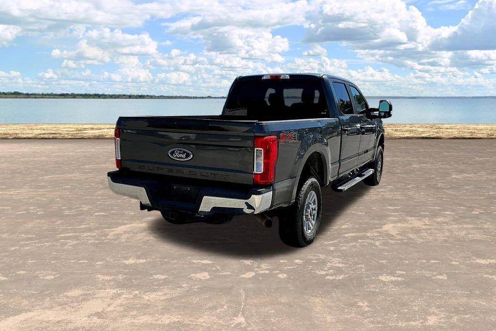 Ford F-250 SD XL Crew Cab 4WD 2018