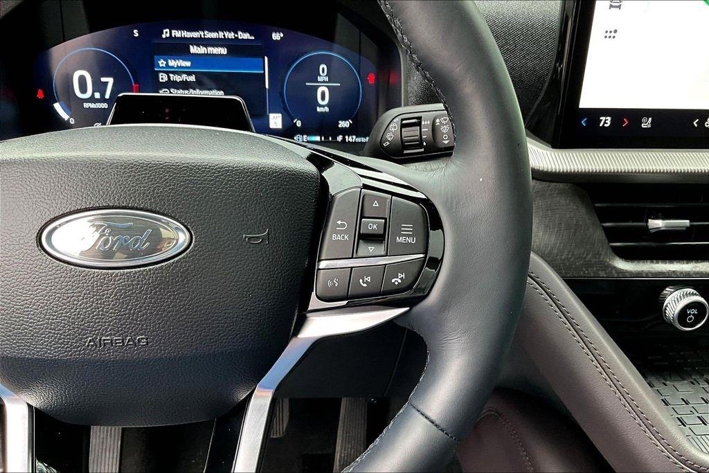 Ford Explorer Platinum 2025