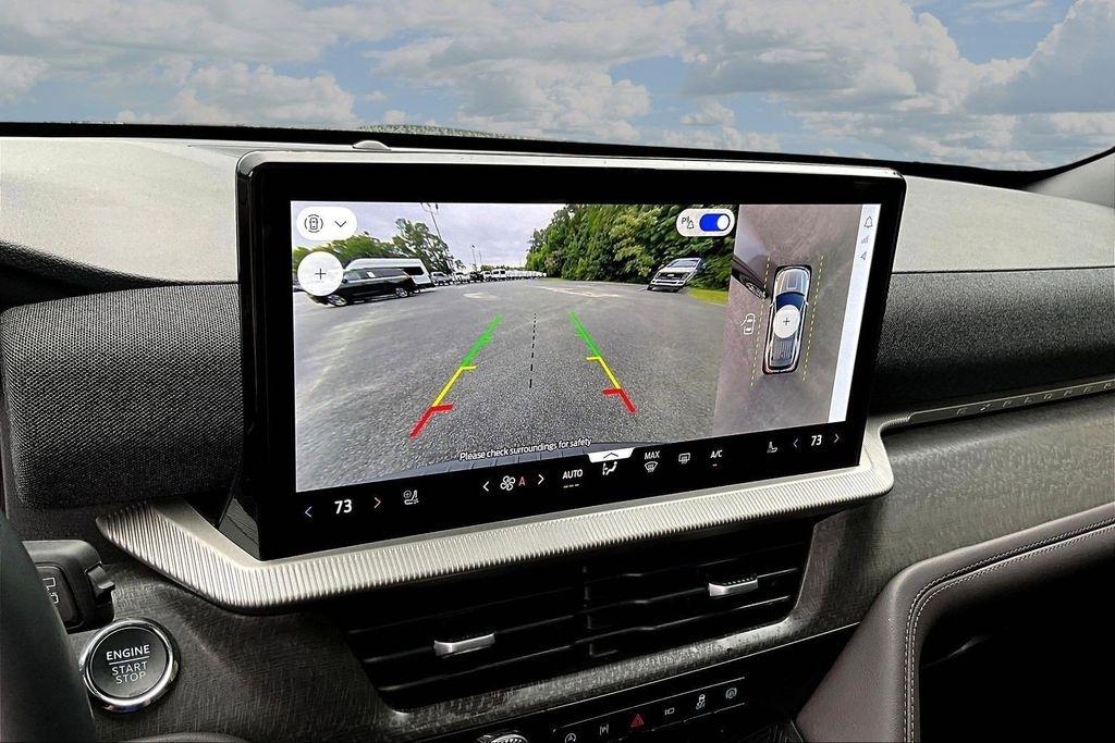 Ford Explorer Platinum 2025