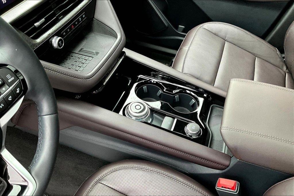 Ford Explorer Platinum 2025
