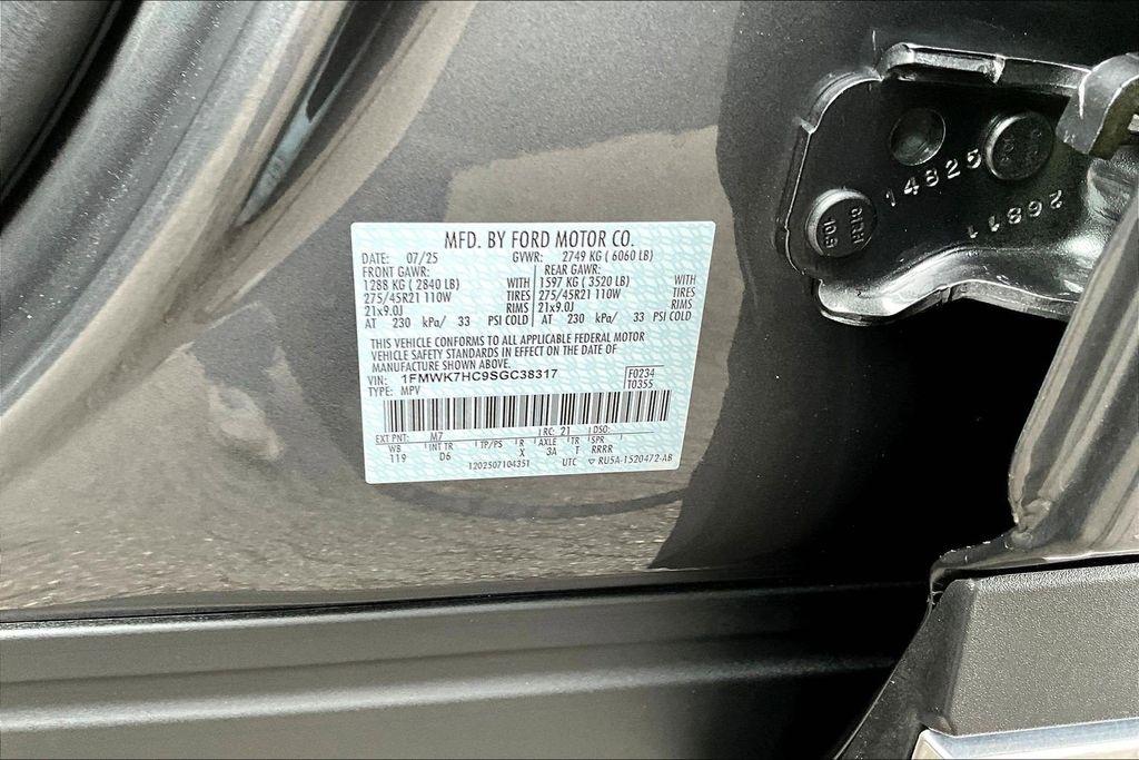 Ford Explorer Platinum 2025