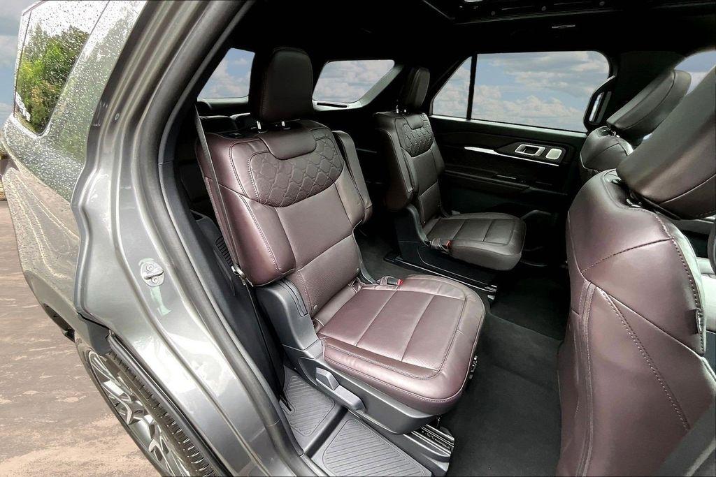 Ford Explorer Platinum 2025