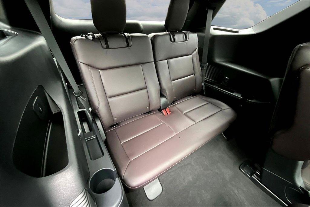 Ford Explorer Platinum 2025