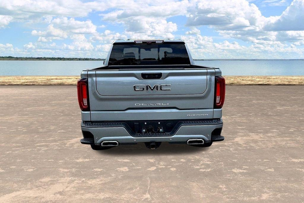 GMC Sierra 1500 Denali Ultimate Crew Cab 4WD 2023