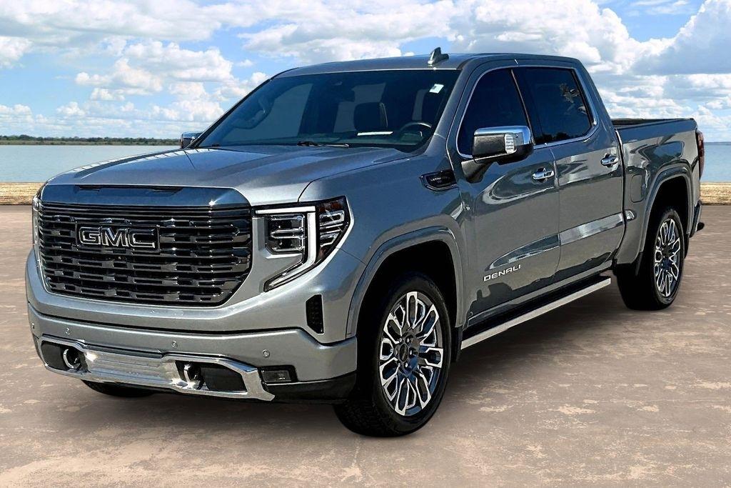 GMC Sierra 1500 Denali Ultimate Crew Cab 4WD 2023