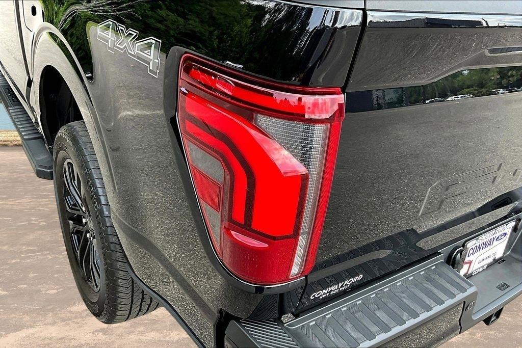 Ford F-150 Lariat SuperCrew 4WD 2025